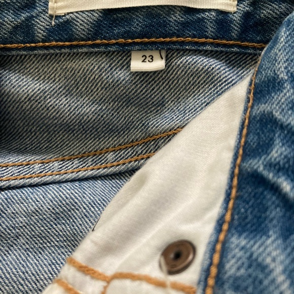 Aritzia Denim Forum Joni high rise jeans - size 23 - Picture 5 of 6
